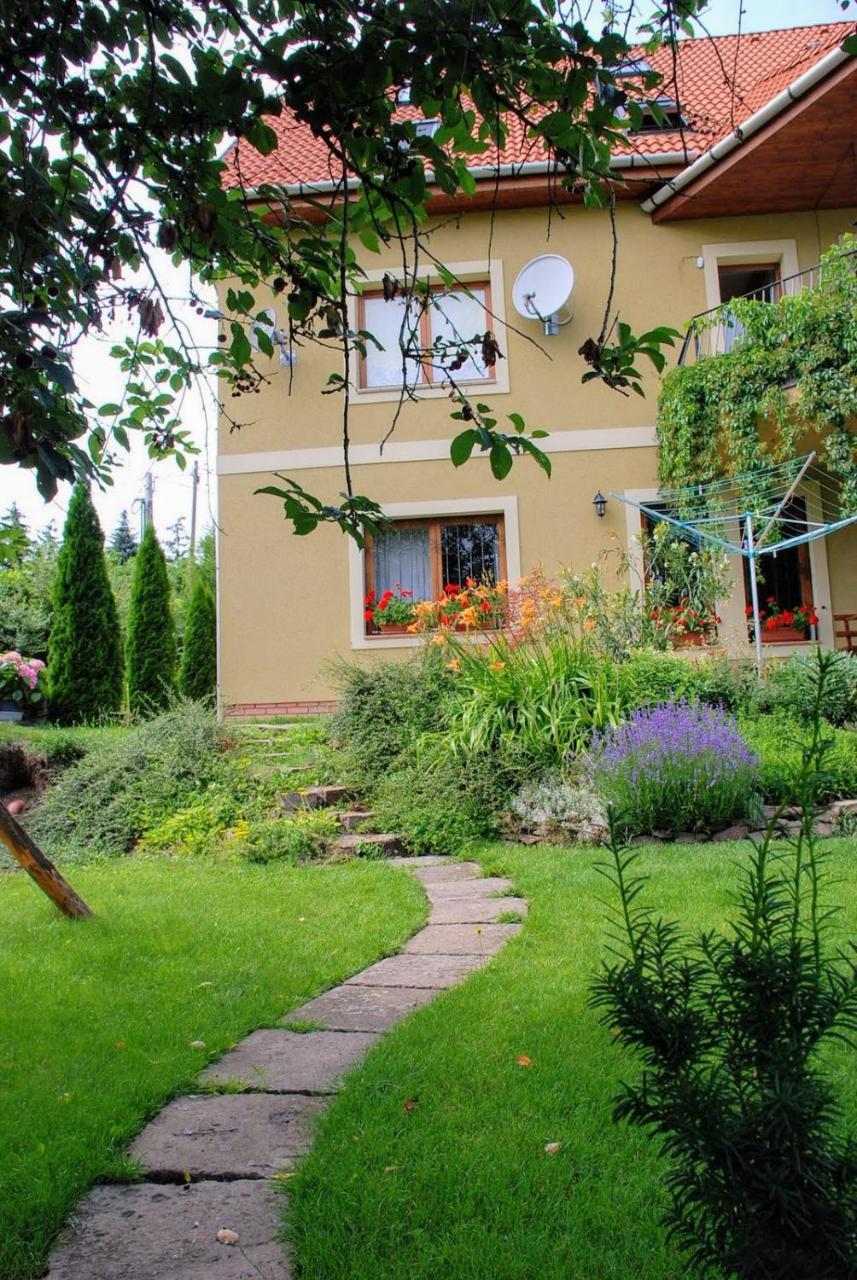 Hungaria Vendeghaz Hotel Eger Exterior photo